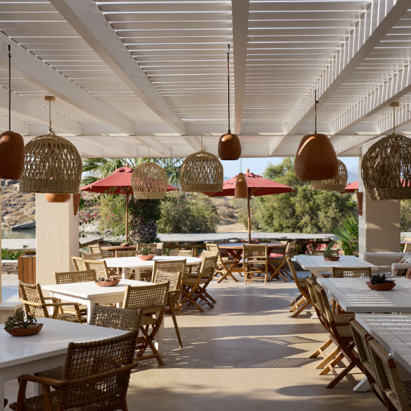 MONASTIRI BEACH BAR RESTAURANT - ΠΑΡΟΣ